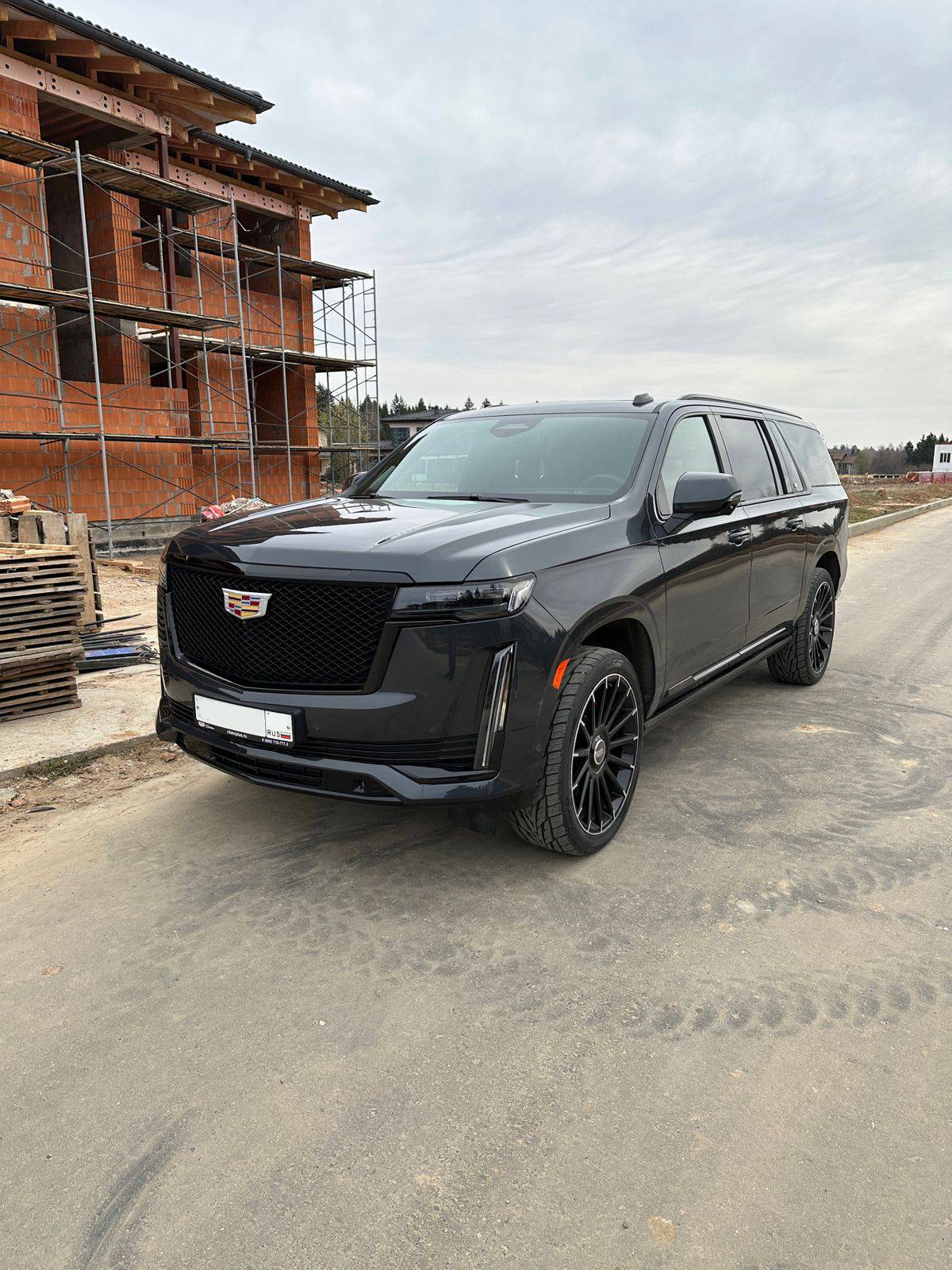 Cadillac Escalade на 24" кованых дисках нашего производства фото 2